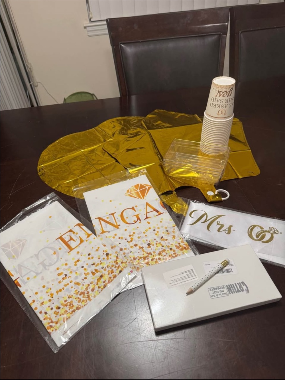 White and Gold Engagement Party Extra Decorations